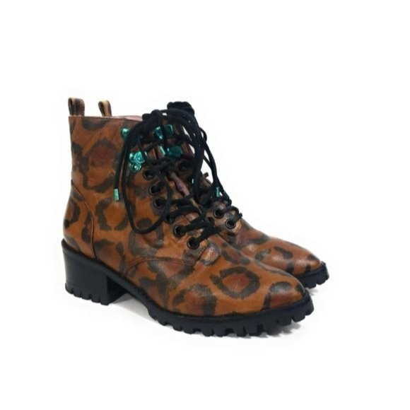 Sophia Webster Roxy Leopard Print Lace Up Ankle Boots Chunky Lug Sole Size 6.5 - Picture 2 of 9